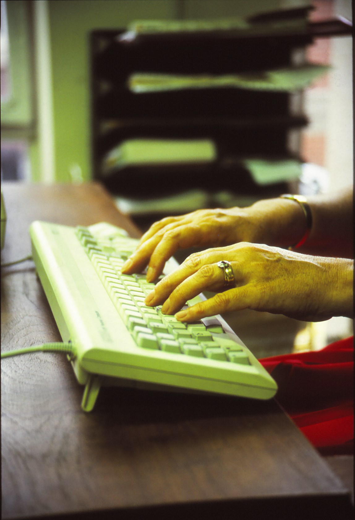 1989 cracker radio (2)